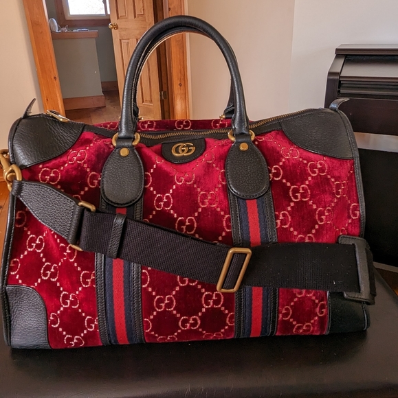 Gucci Handbags - Gucci Convertible Duffle Bag GG